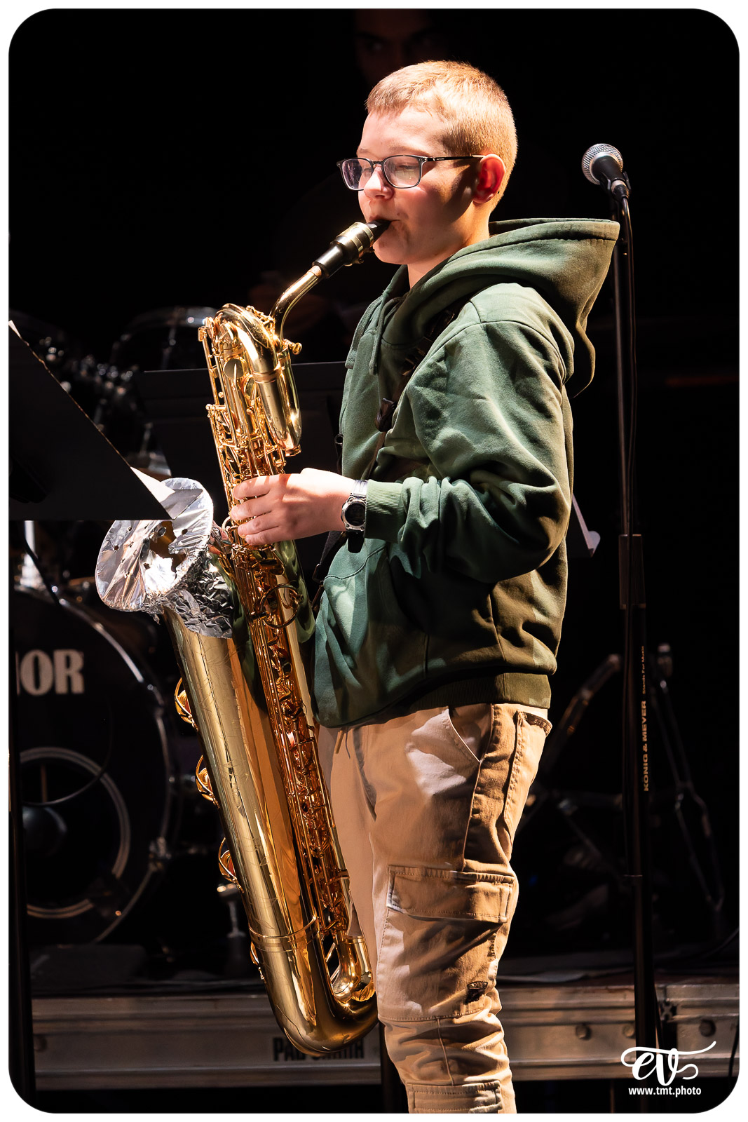 L'HUMOUR DENOTE (ELEVES EMMDH & CEDRIC GOUBERT)